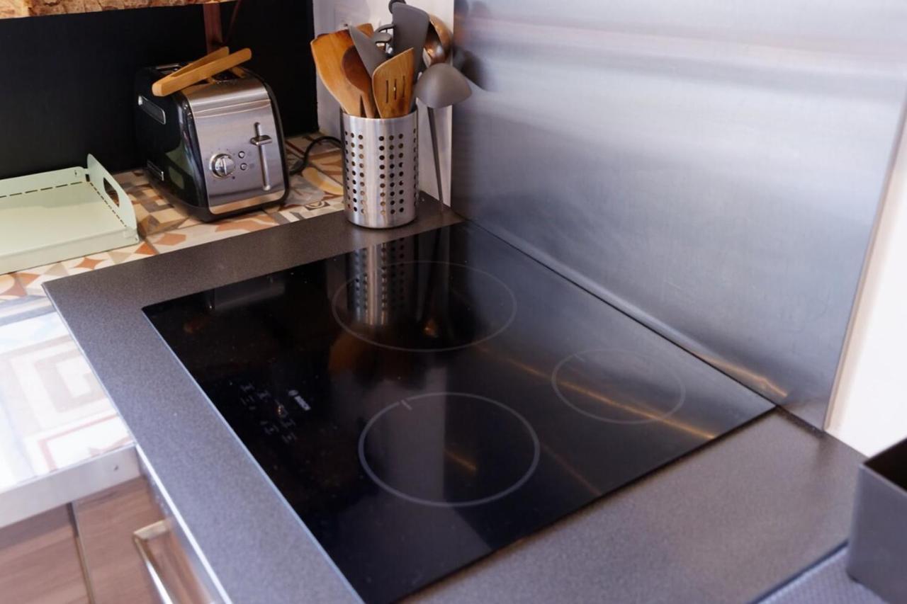 Air-Conditioned Duplex Apartment With Furnished Terrace In The City Center エクス＝アン＝プロヴァンス エクステリア 写真