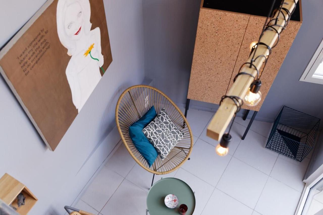 Air-Conditioned Duplex Apartment With Furnished Terrace In The City Center エクス＝アン＝プロヴァンス エクステリア 写真